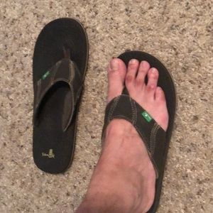 Men’s Sanuk flip flop size 12